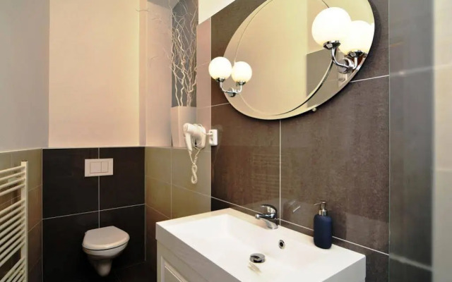 Navratilova Apartments