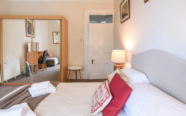 Flat 2, St Agnes House