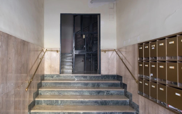 Roma - Via la Spezia 70