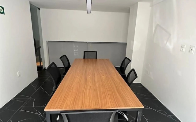 Legacy Suites by Daybyday