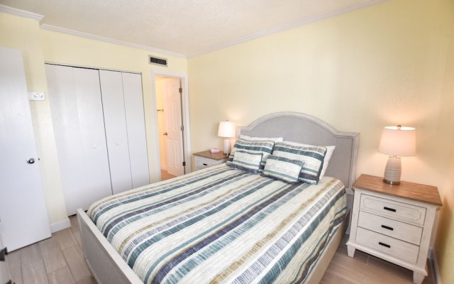 0710 Waters Edge Resort 1 Bedroom Condo by RedAwning