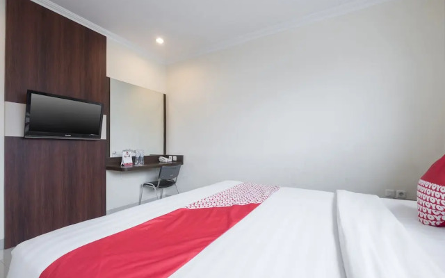 OYO 308 Grand Pacifik Hotel