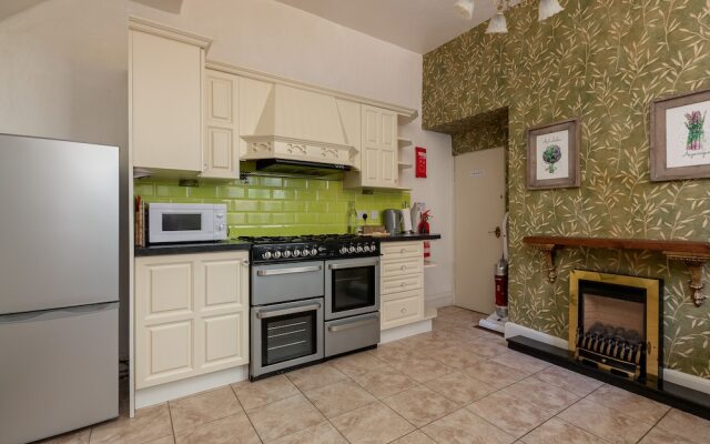 The Bromley Central Holiday Home