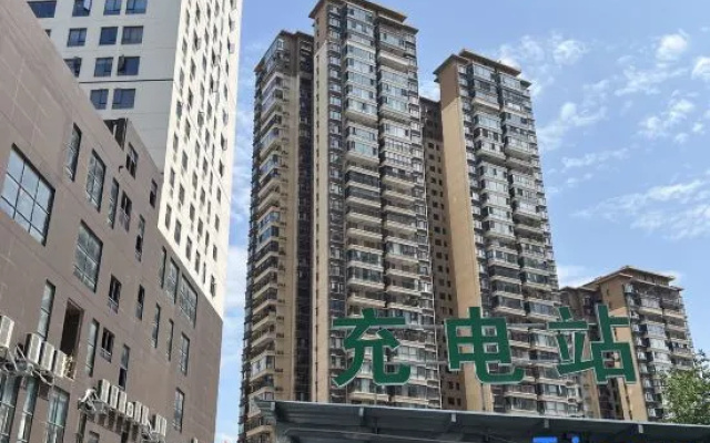 Qiyue Luxury 8K Projection Homestay (Guangxi University 33rd Middle School Subway Station) – Exterior – Nanning