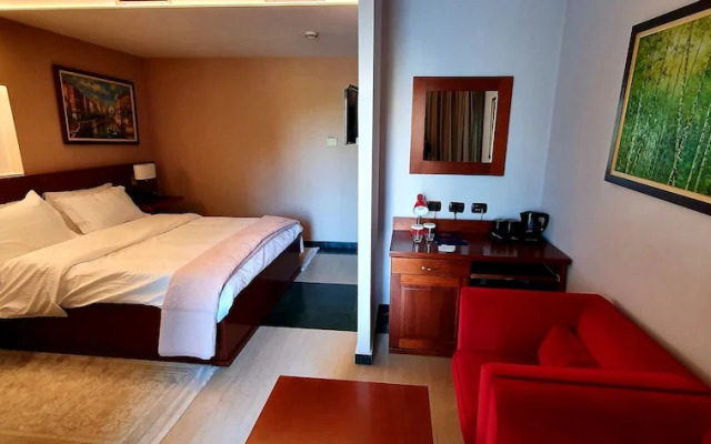 Nov Hotel