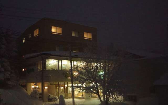 Lodge Matsupokkuri