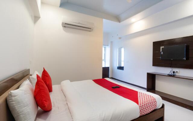 OYO 65166 Hotel Shivam