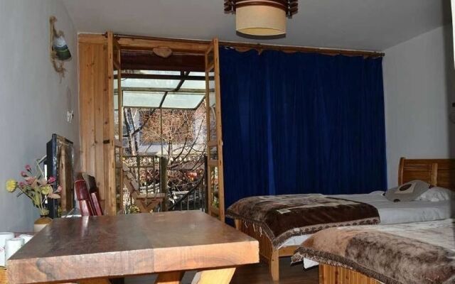 Lijiang Shuhe Photographer Station