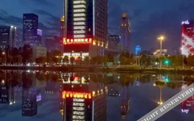 Vienna International Hotel (Wuhan Workers' Culture Palace Jiyuqiao Metro Station)
