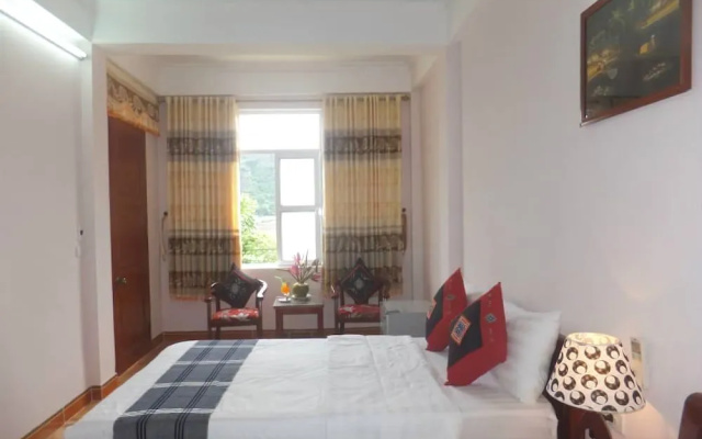 Anna Tham Hotel View – Guest Rooms – Hoa Lu