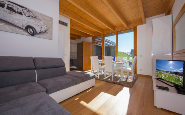 Paradiso del Lago B1