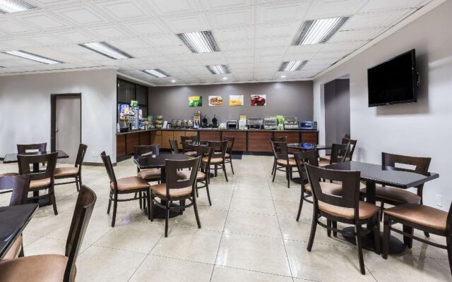 Quality Inn & Suites Los Angeles Airport - LAX