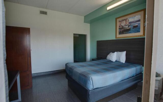 WindWater Hotel and Marina