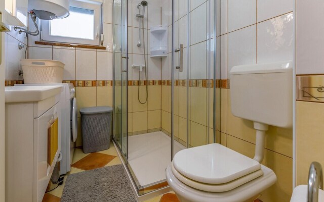 Amazing Apartment in Medulin With Wifi and 3 Bedrooms