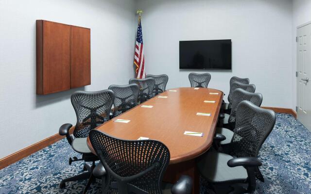 Hilton Garden Inn Lake Forest Mettawa