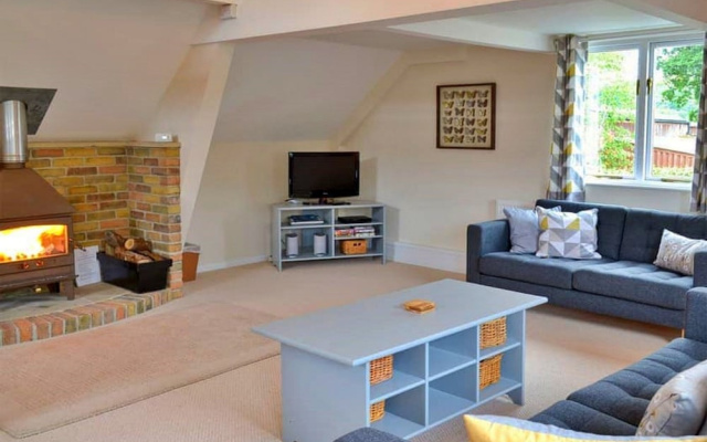 Lodge in Bovey Tracey With Pool & Countryside