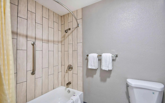 Motel 6 Texarkana, TX