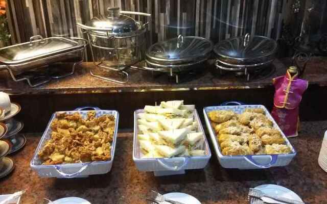 Puri 56 Hotel & Resto