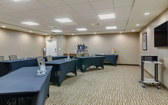 Comfort Suites Helena Airport