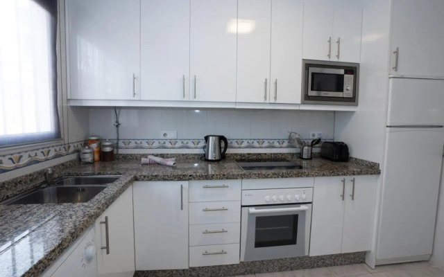 Nueva Nerja 71 Menyber
