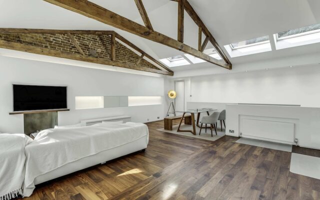 Luxury Loft-style Mews House