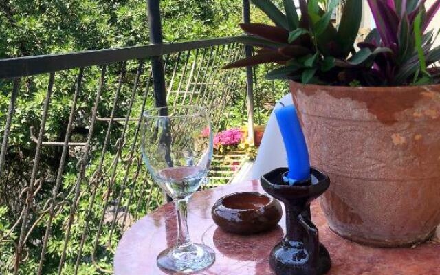 Green City Apartment