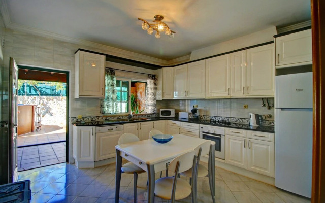 Villas2Go2 Albufeira Villa
