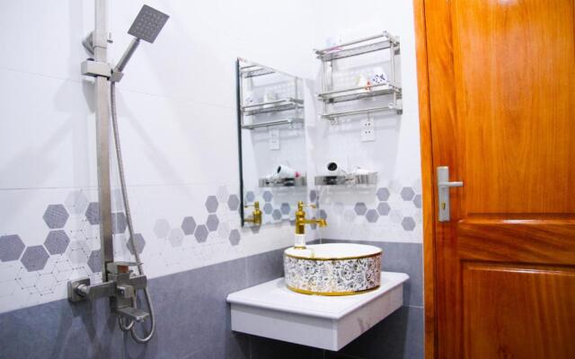 Villa 8PN Nguyễn Hữu Tiến