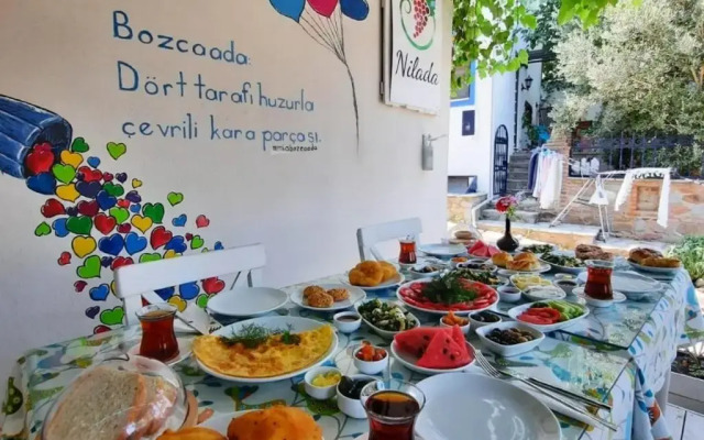 Nilada Bozcaada