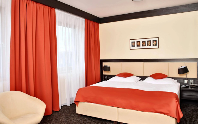 Lifestyle Hotel
