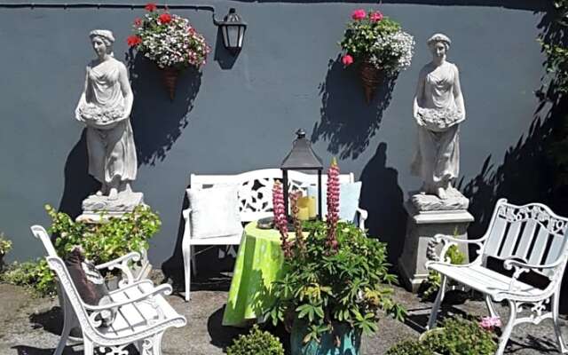 Saint Martin's Bed and Breakfast