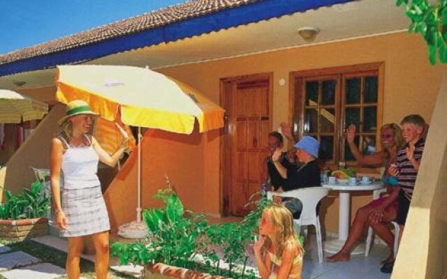 Tropic Beach Club Side