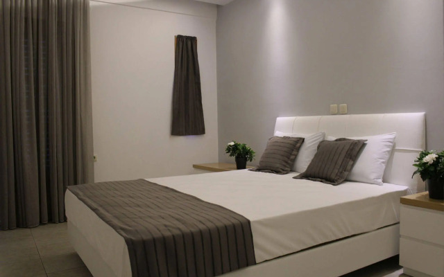 Zeus Hotel