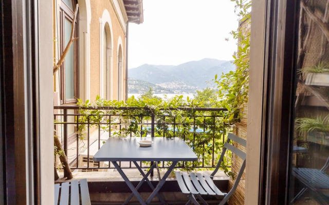 Bello Lake Como Suites