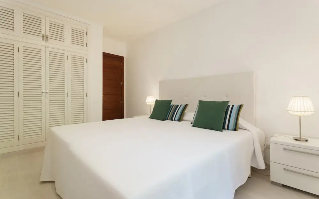 Villa Playa in Port de Pollen a