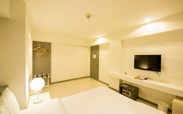 Myhotel CMYK Ratchada