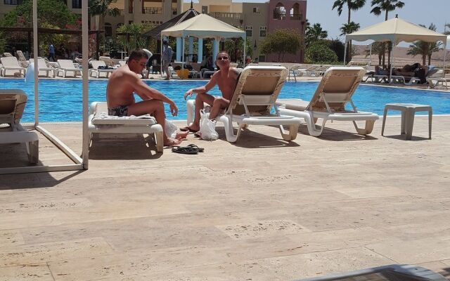 Tala Bay Apartment Rentals