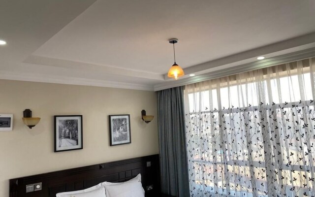 Hemak Suites