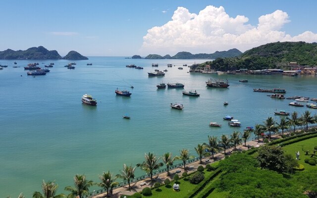 Thu Ha Hotel Catba