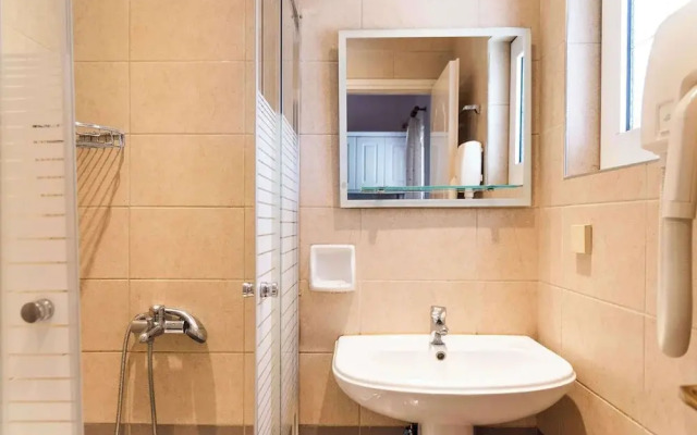 Pink House Socrates Corfu Beachside Studio