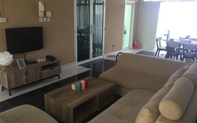 Apartment in Kumbang Pasang BSB