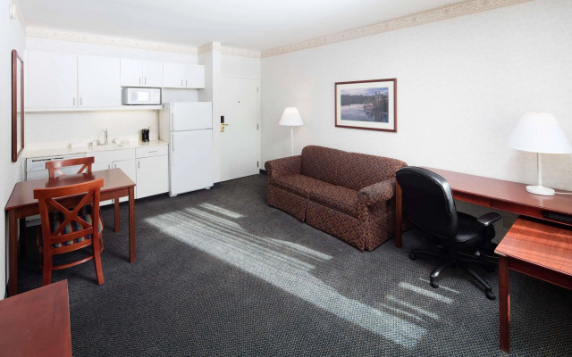 Red Lion Hotel & Conference Center - Seattle/Renton