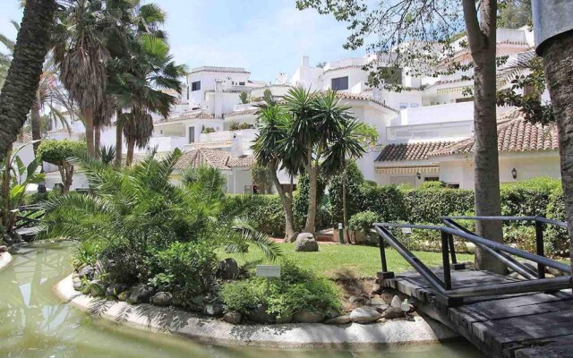 House With 3 Bedrooms in Marbella , With Pool Access, Furnished Terrace and Wifi - 500 m From the Beach