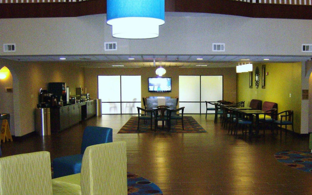 Best Western Plus McDonough Inn & Suites