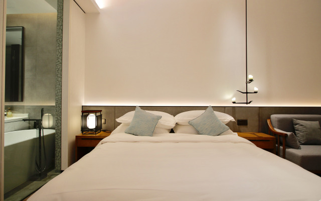 Yinju Jingde Art Hotel