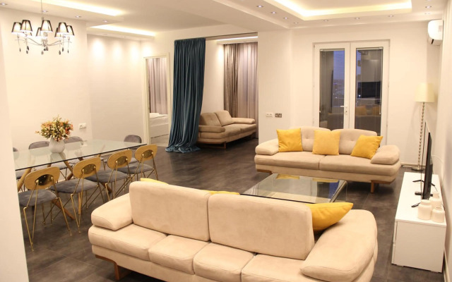 Super Luxury Apartments