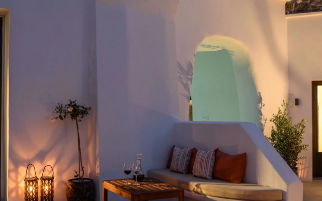 White Dream Suites