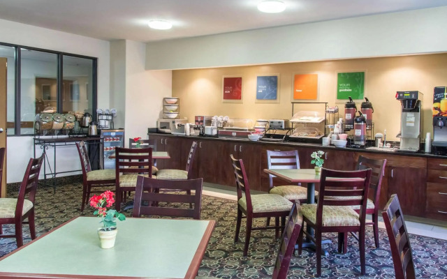 Quality Inn & Suites Vail Valley