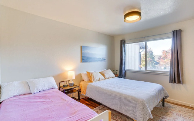 Airy Fortuna Apartment With Deck!