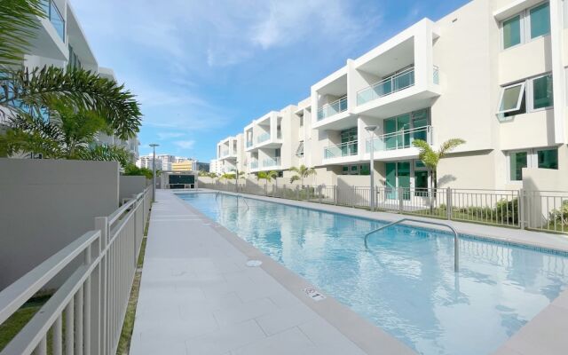 By Isla Verde Beach With Pool 3 Bedroom Apts by Redawning